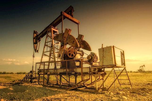 烏俄戰事恐釀能源危機 美原油期貨價格飆漲逾6%