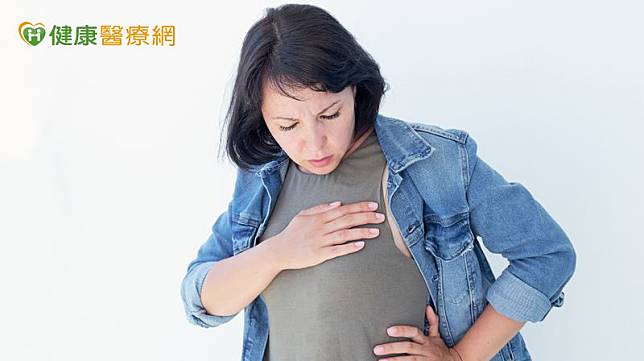 乳癌一直高居女性癌症發生率第一名，死亡率也高居第二名，值得注意的是「乳癌初期（零到一期）常常不會有症狀，婦女朋友在適合篩檢的年齡一定要積極參與乳房篩檢。