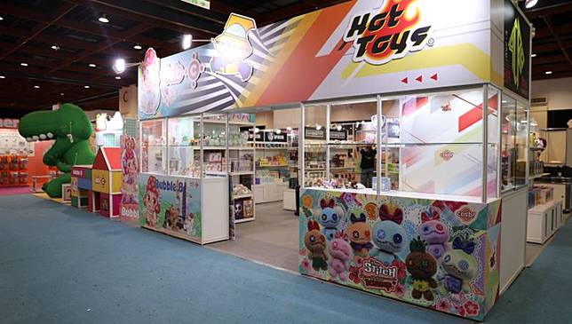 「野獸國」在 2026 台北國際潮流玩具、授權展以「潮玩宇宙城」為主題展出。圖／野獸國提供