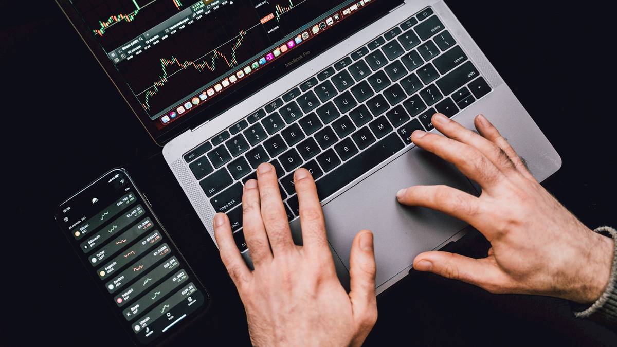 股市英文大補帖？看懂國際股市新聞靠這篇！ | VoiceTube 看影片學英語| LINE TODAY