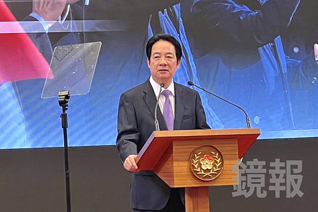 總統賴清德今天上午宣布將提出千億中小微企業升級計畫，以及0到18歲每人月領5千政策，搶救少子化。（圖／袁維駿攝）