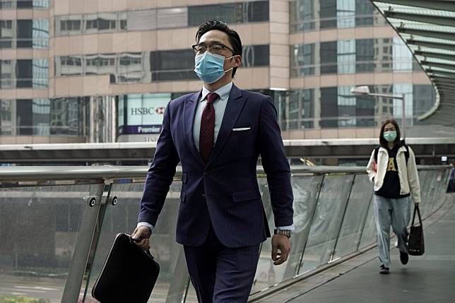 Street protests and viral outbreak could deplete the talent gap in Hong Kong’s private banking and wealth management as industry professionals opt for rival financial hubs. Photo: AP