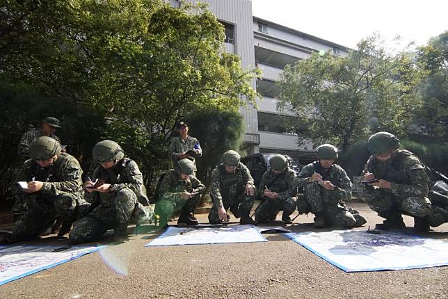 資通一大隊實施基地綜合教練。（資通一大隊提供）