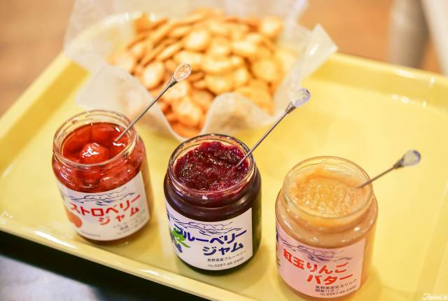 
<p>➤<b>澤屋（沢屋）</b></p><p>
區域：SOUVENIR COURT SC-08</p><p>
免稅：可</p><p>
<a href=