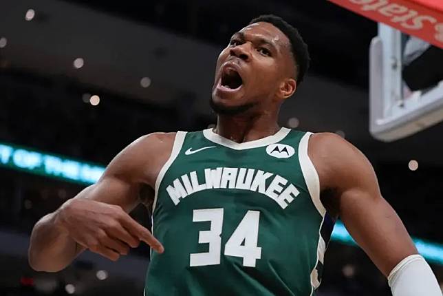 ▲針對近期「字母哥」Giannis Antetokounmpo的轉隊傳言，《ESPN》記者Bobby Marks相當斬釘截鐵地表示，公鹿還沒有打算要交易字母哥。（圖／美聯社／達志影像）