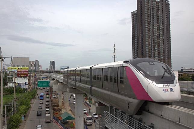 รถไฟฟ้าสายสีชมพู รถไฟฟ้า