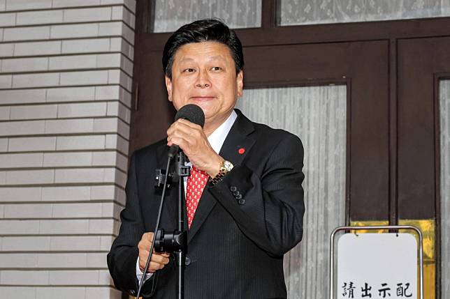 無黨籍立委傅崐萁7日否認現階段有參選桃園市長的打算，防疫期間希望「好好來守護台灣。」（楊約翰攝）