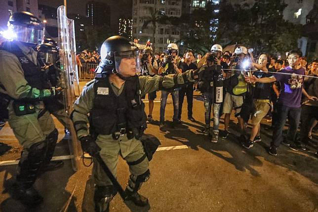 A protesters have repeatedly clashed with riot police, activists have accused officers of using excessive force. Photo: Felix Wong