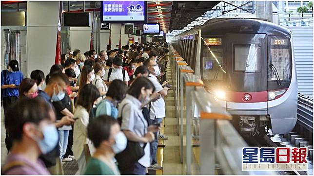 港鐵除夕無提供通宵列車服務。資料圖片