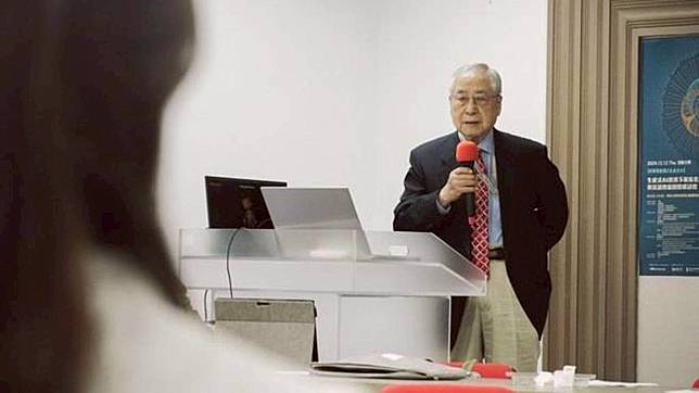 李富城碩士班上課不打瞌睡、不缺席，積極與老師互動。(照片/中時資料照)