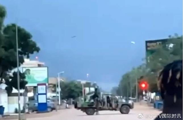 布吉納法索今日首都瓦加杜古多地傳出槍聲   圖：翻攝自CCTV