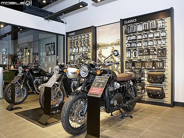 Triumph 凱旋重機高雄旗艦店正式開幕！