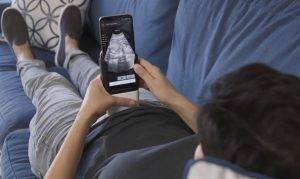 PulseNmore’s handheld telemedicine device allows pregnant women to conduct a scan and send it to a caregiver for analysis. Screenshot via NoCamels.