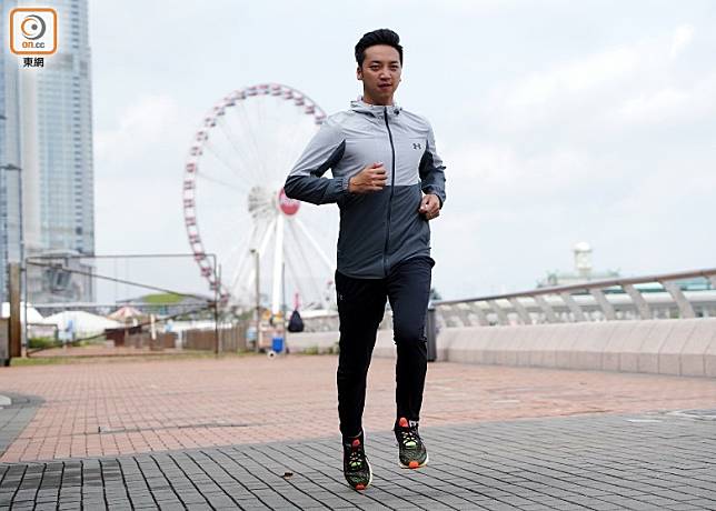 本地極地跑手盧俊賢分享揀長課同Tempo Run跑鞋的貼士。（方偉堅攝）