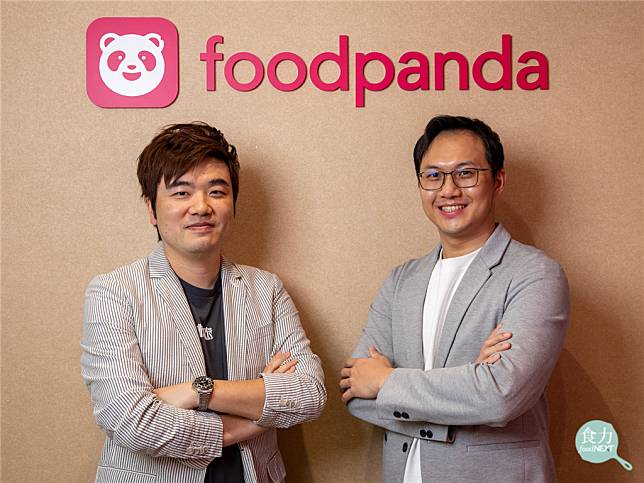 foodpanda以AI技術協助營運效率的改善，讓消費者、餐廳和外送員三方達到供需平衡，更進一步分析消費數據做出更精準的行銷活動。由右至左為foodpanda營運總監秦宇、行銷總監陳嘉孟。（童伯祥攝）