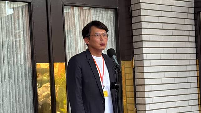 民眾黨主席黃國昌20日在立法院受訪，回應賴清德邀請在野黨主席國安簡報議題。楊亞璇攝