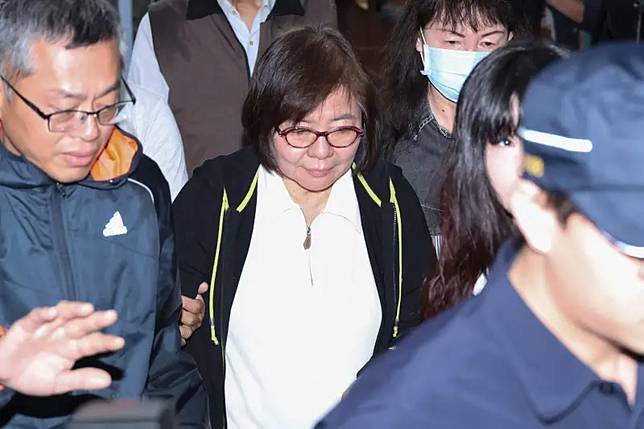 「相當程度參與幽靈連署」  黃呂錦茹無保遭撤重開羈押庭