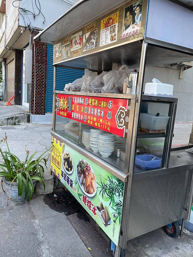 小小攤子每年只從3月底賣到11月底，只營業8個月。(圖片提供/Amy Lin)