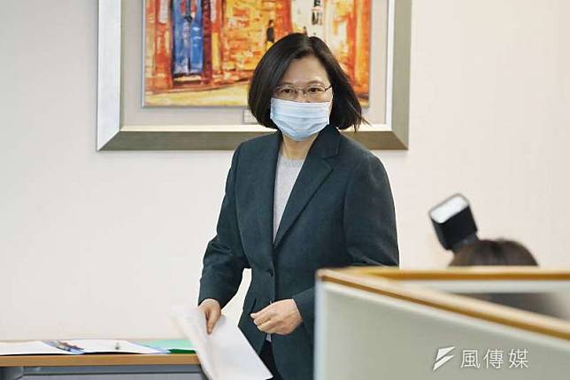 《美麗島電子報》董事長吳子嘉近日在政論節目中率先公布美麗島電子報7月最新民調，其中總統蔡英文（見圖）支持度脫離死亡交叉，而且20至29歲年輕人支持度竟高達將近65%。（資料照，盧逸峰攝）