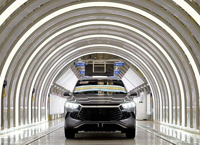 This photo taken on April 25, 2024 shows a new energy vehicle (NEV) produced by BYD, China's leading NEV manufacturer, at a plant of BYD in Zhengzhou, central China's Henan Province. (Xinhua/Li Jianan)