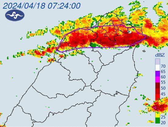 中央氣象署今晨針對北部6縣市發布「大雷雨即時訊息」。(圖擷取自中央氣象署)