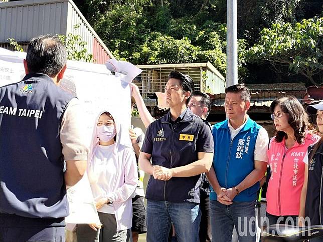 巴威颱風將來襲，台北市長蔣萬安下午視察信義路五段沉砂池。記者林麗玉／攝影