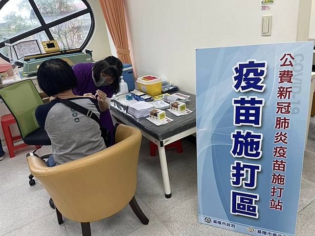 衛生局呼籲民眾儘快接種新冠JN.1疫苗，獲得保護力。（巿府提供）