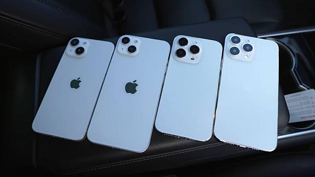 iPhone 14傳將推出4款機型。（示意圖／翻攝自iupdate Youtube）