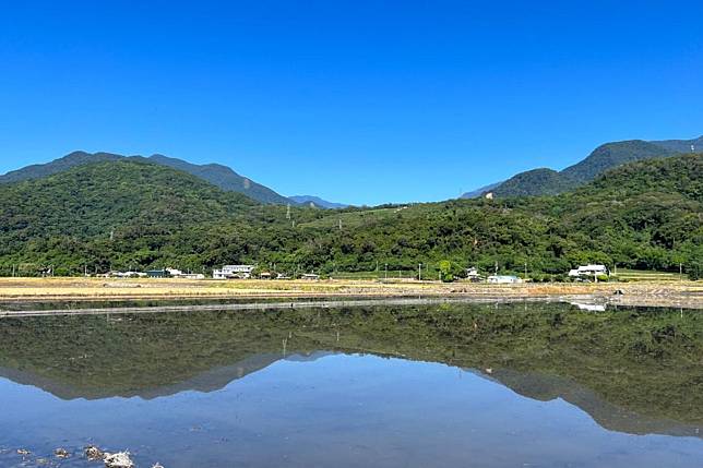 花蓮玉里鎮長良里與花蓮市、台東市的距離都是2小時車程，可謂是台灣偏鄉的偏鄉，這裡是「台灣小農種碳」國際減碳專案的重鎮，計劃生產減碳淨零的米。（圖片來源／作者提供）