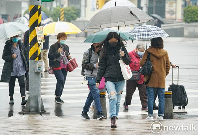 6日起北台灣明顯變天，除了東北季風一天天增強外，這波東北季風挾帶的水氣將使北台灣雨區再擴大。 圖：張良一／攝（資料照）