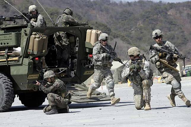 2015年駐韓美軍參與「鷂鷹」（Foal Eagle）聯合軍演（AP）