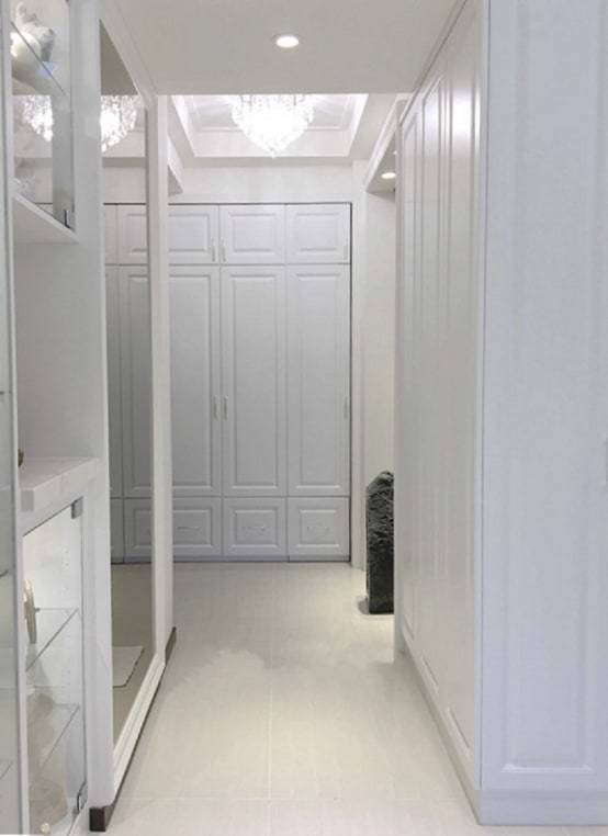 
10.典雅純潔，喜歡歐式裝潢的話也可以嘗試這種類型的設計，只用一種顏色，且風格統一。白色是首選顏色。

Credits: homify / <a href=