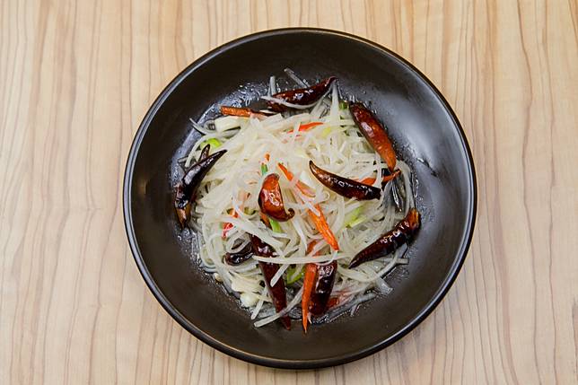 陝西特色小菜「酸嗆土豆絲」，口感微微辣偏酸，很開胃。(圖片來源/南北合小館)