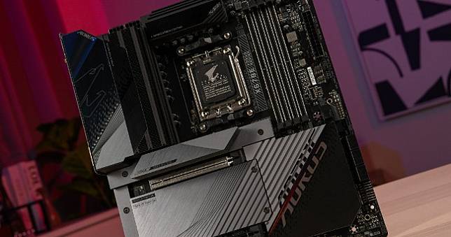 技嘉X670E AORUS MASTER主機板，EXPO/XMP輕鬆直上DDR5-6600MHz的極致之作