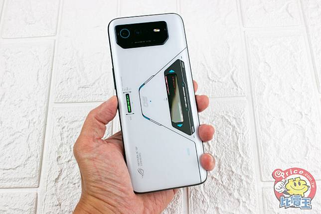 ROG Phone 6 Pro 開箱、內外全面實測