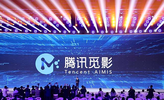 Tencent unveils its AIMIS medical imaging platform during the 2023 World Internet Conference Wuzhen Summit in the town of Wuzhen in east China's Zhejiang Province, Nov. 8, 2023. (Xinhua/Zhang Yuwei)