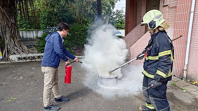 桃園市消防局第一大隊八德、大湳及茄苳分隊聯合舉辦了三場防火管理座談會。圖：消防局提供