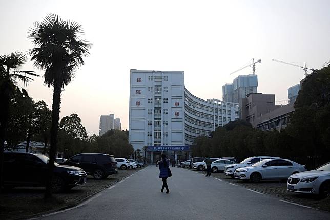 中國一處醫院外觀資料照。（湯森路透）
