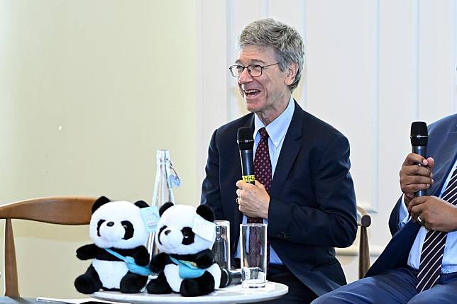 Jeffrey Sachs, president of the UN Sustainable Development Solutions Network (SDSN), speaks at the High-Level Pre-Summit of the Future Event in New York, the United States, on Sept. 21, 2024. (Xinhua/Li Rui)