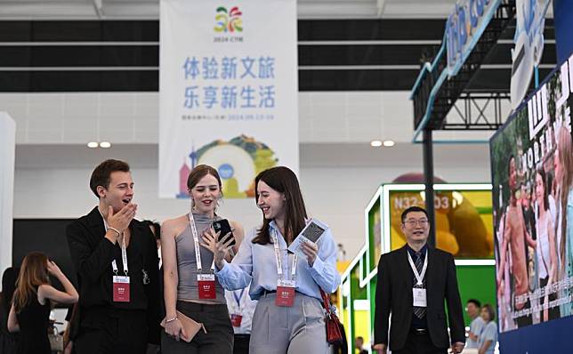 People visit the 2024 China Culture and Tourism Industries Exposition in north China's Tianjin, Sept. 13, 2024. (Xinhua/Sun Fanyue)