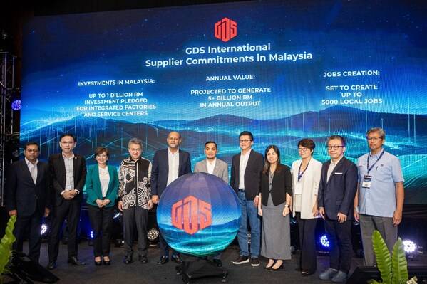 Malaysian government dignitaries and GDS International leaders witnessing the MoU signings with GDSI suppliers and local universities on commitments to investments and talent programs at the GDS International Supply Chain Ecosystem Summit 2024 in Johor Bahru, Malaysia.