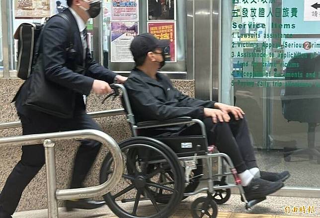林明佐(現改名林康承)病情惡化，先前出庭時已坐輪椅。(資料照)