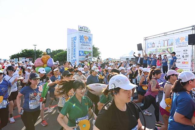 第9屆新北市鐵道馬拉松接力賽21日於貢寮、雙溪熱力開跑！（新北市觀旅局提供）
