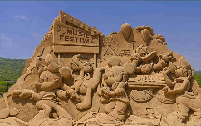 炎夏這樣玩　40座迪士尼沙雕登陸福隆海水浴場　《航海王》ONE PIECE派對嘉年華預購開跑