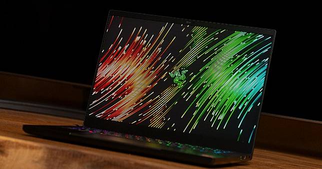 Razer Blade 14 2023評測：整合AMD AI引擎、性能強悍的14吋薄型電競筆電