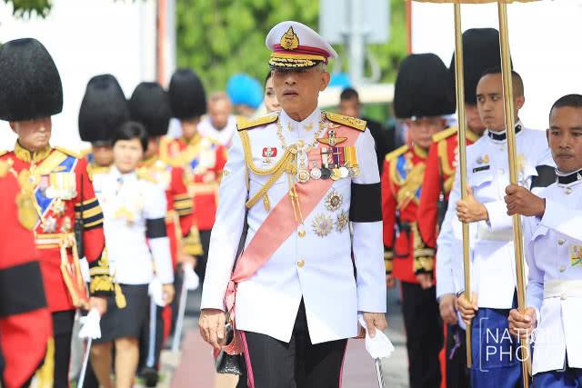 ในหลวง ร.10 เสด็จพระราชดำเนินมาทรงบำเพ็ญพระราชกุศล 50 วัน พล.อ.เปรม