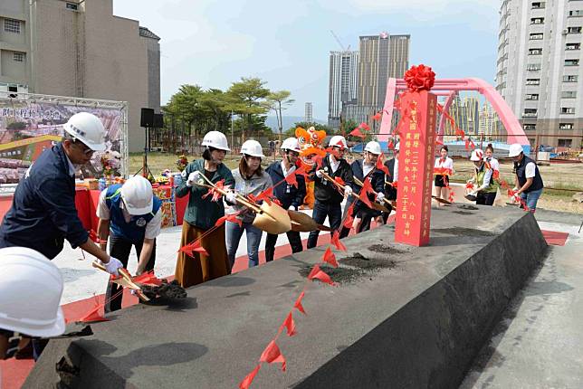 高雄市一０七期市地重劃區動土典禮，由副市長林欽榮主持。（記者王正平翻攝）