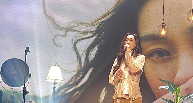 范瑋琪時隔近3年回舞台開唱，坦言當初「做錯事」。（翻攝自范范IG）