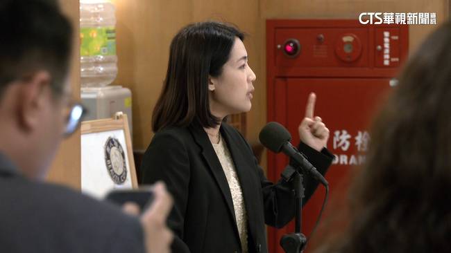 [黑特] 柯文哲現金買房巧芯的借百萬像借衛生紙