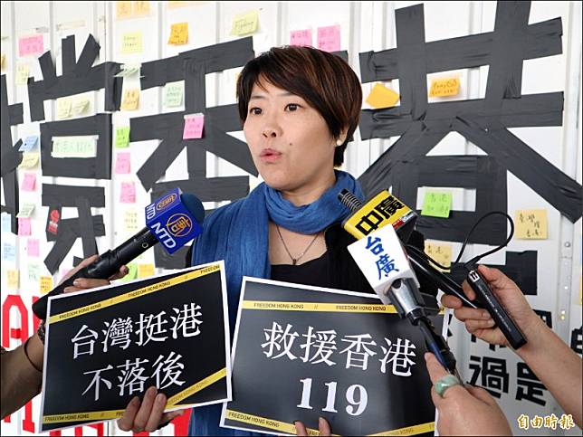 好民文化行動協會理事長林芳如表示，11月20日是國際兒童人權日，但香港的兒童已呼叫119，因港警攻進大專院校，學生兒童等基本人權已受到危害。(記者歐素美攝)